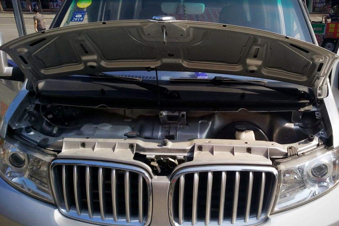 金杯小卡t50厢货,金杯t50s双排六轮小卡