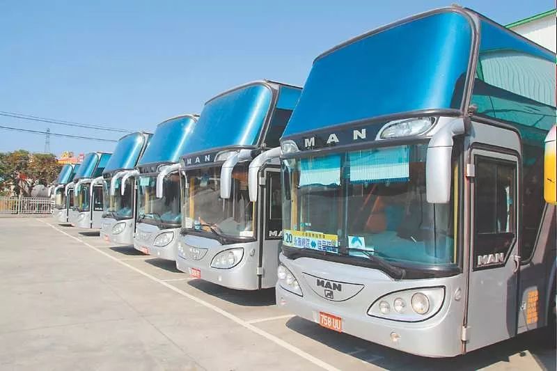 陆客赴台游人数骤降七成蔡英文却在饮鸩止渴