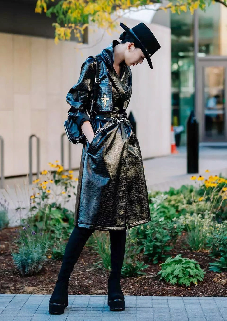 秋冬皮衣流行款 (秋冬季皮衣复古潮流)