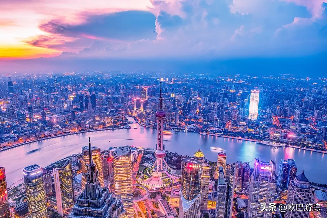 魔都四叶草洲际酒店，享缤纷自助大餐，国庆畅玩快闪啤酒节