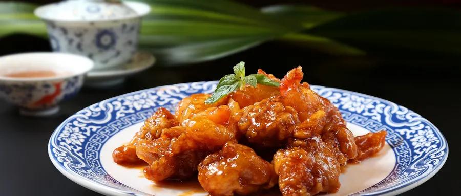 《本草纲目》上没有菠萝，菠萝助消化，但吃多了上火“割肠”