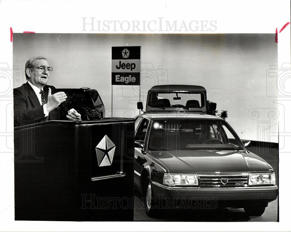 从移民之子到美国英雄,执掌福特功高震主被扫地,老婆一句话翻盘