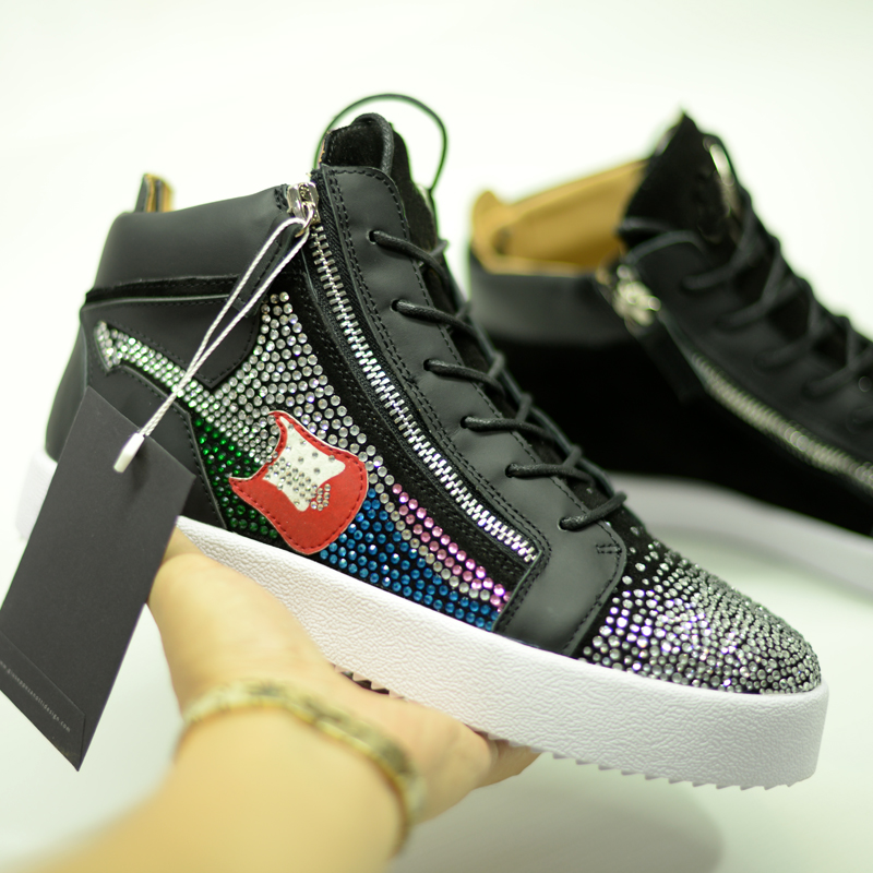 一双鞋子很重要,一双鞋子最重要的就是舒适感