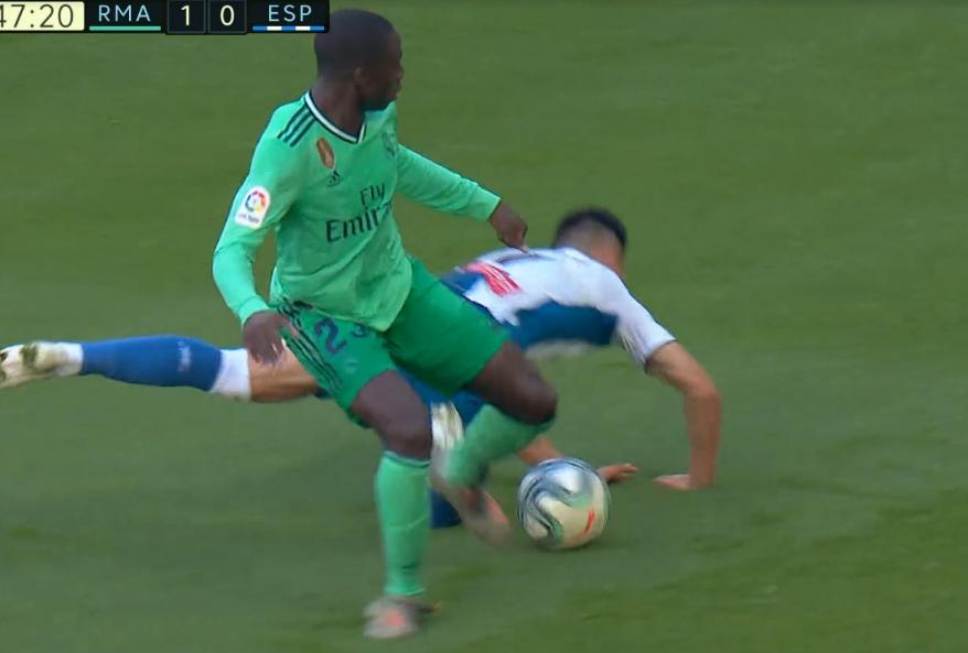 皇马西甲0-3惨败过几次,西班牙人对皇马武磊