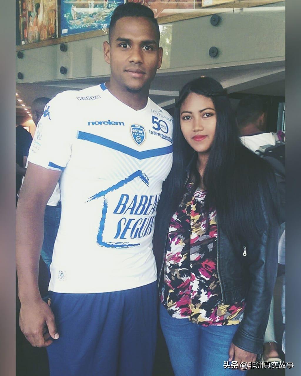 国家独立59年，首次参加非洲杯，总统为641名球迷包机去现场加油