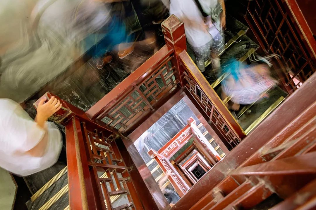 武汉人一般去不去黄鹤楼,武汉人为什么要去旅游呢