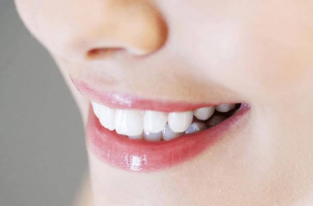 梦见掉牙又长牙齿预示着什么,经常梦见掉牙吐出来一大把