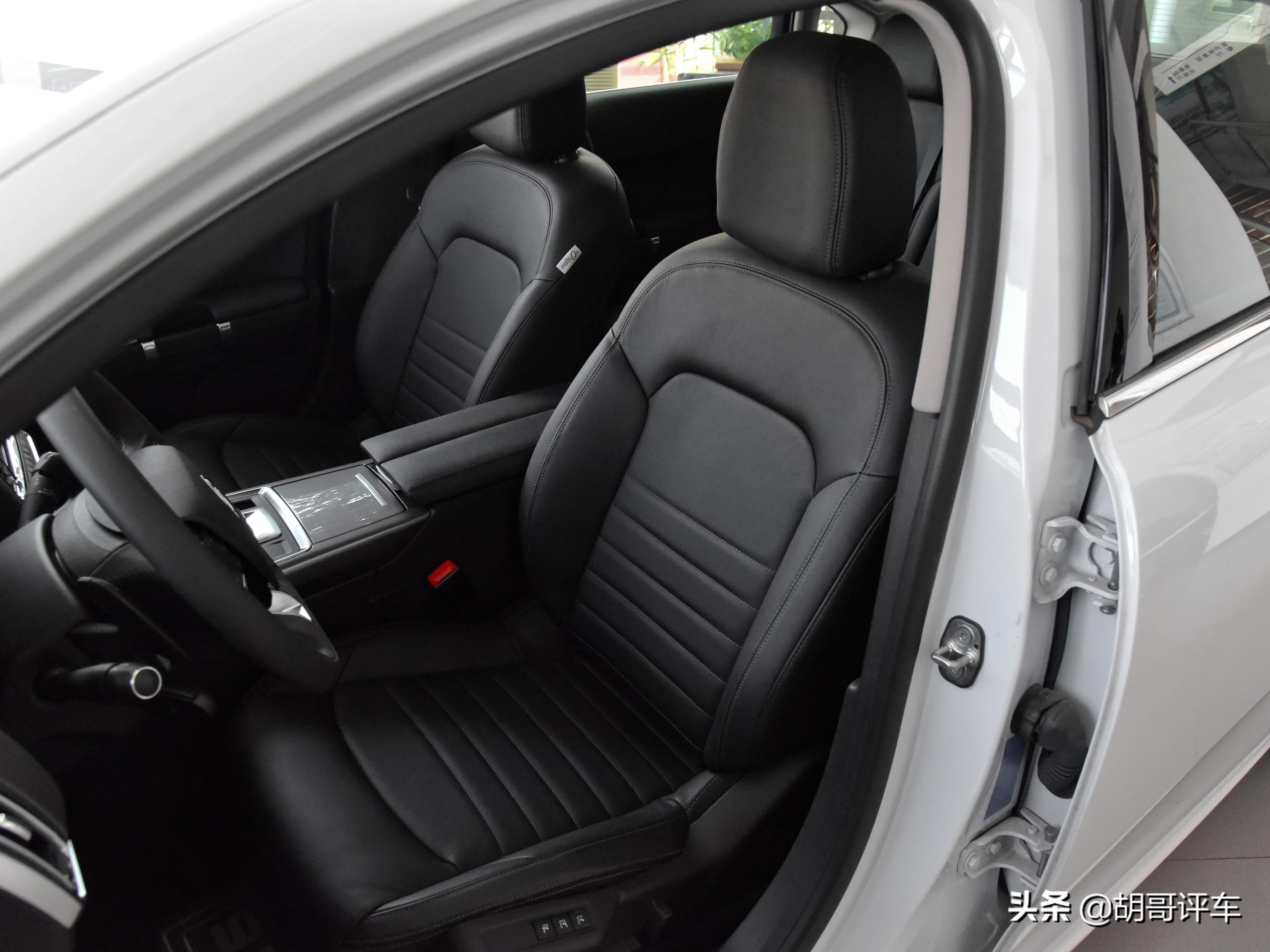 雪铁龙c6好还是法系车好,20多万的雪铁龙c6老气横生