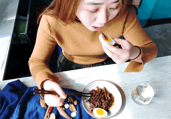 好吃到舔指头！咬上一口，肉汁儿四溢，满足到飘起来