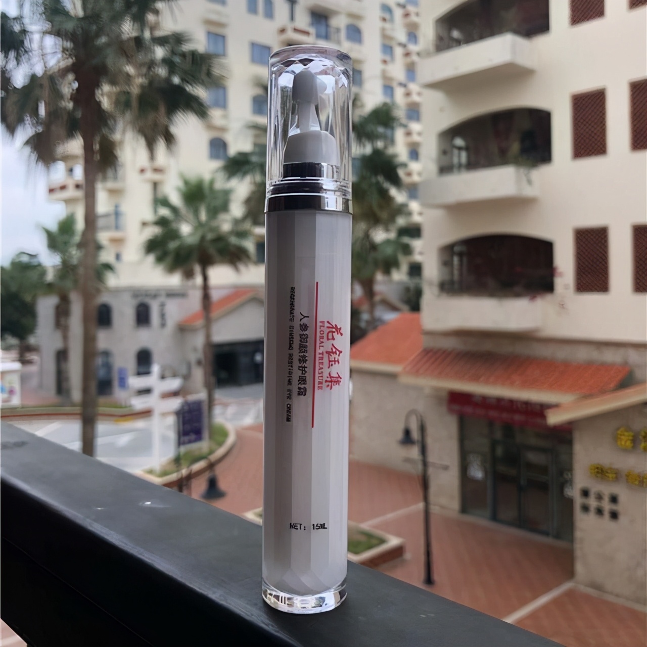 保湿去黑眼圈的眼霜推荐,去黑眼圈效果好的平价眼霜推荐