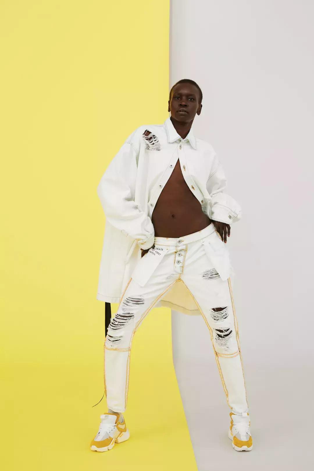 洋气破洞牛仔裤九分牛仔裤,回头率高的破洞牛仔裤