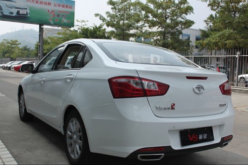 DX3、DX7销量惨淡,4A91三菱发动机,A5翼舞能拯救东南?