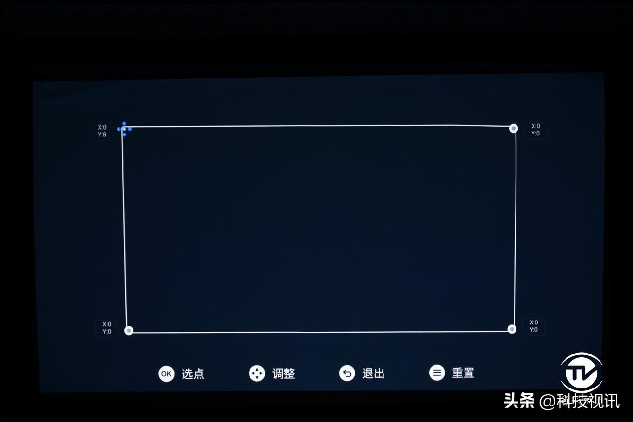 护眼便携影院高亮激光投影,流光溢彩显示器神光同步