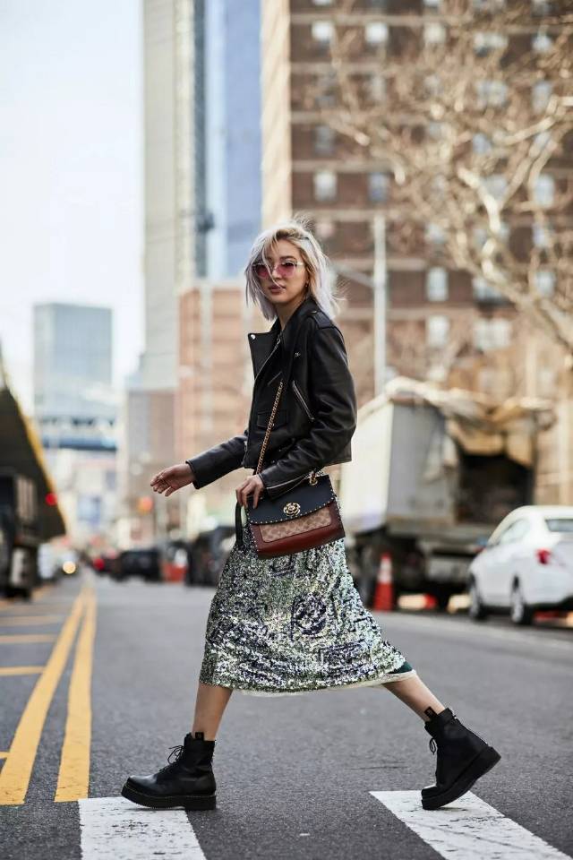 小白鞋怎么搭配过膝靴,短白靴鞋穿搭