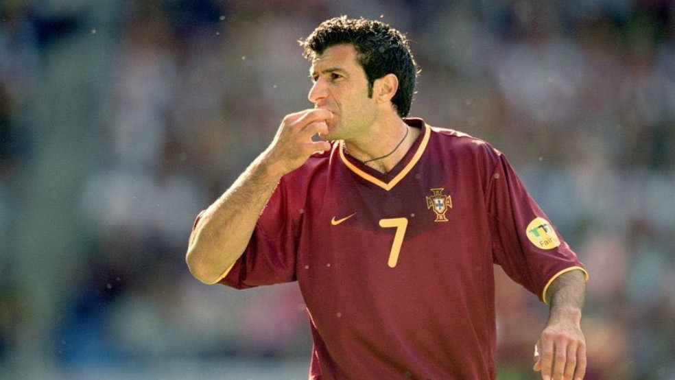 实况足球路易斯菲戈花式怎么玩,路易斯菲戈实况足球奔跑吧兄弟