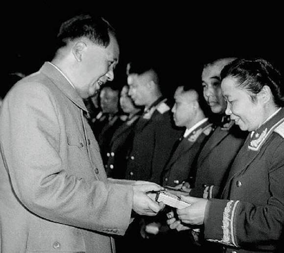 1955年授衔上校相当于什么级别,1955年授衔的将军还有健在的吗