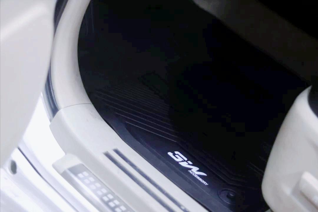 怪兽修车：翻新“残损不堪”的二手霸道LC150，满血复活变新车