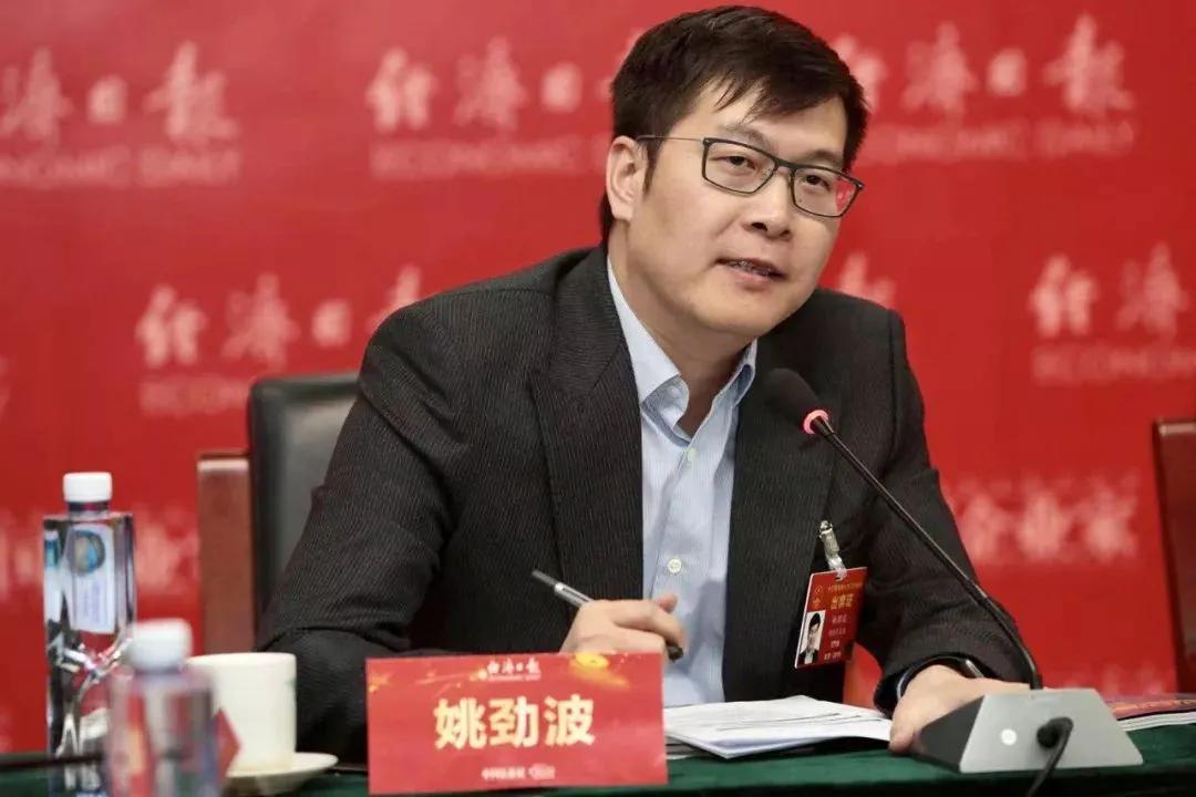 支付宝变蓝、张朝阳自省：危机不可怕，没有危机意识才可怕