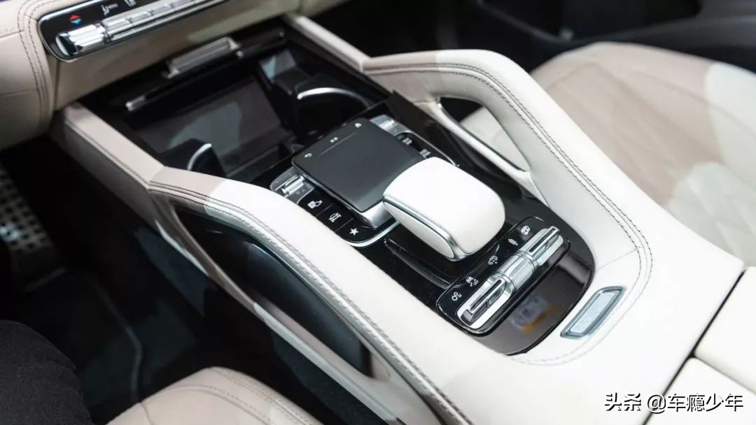 售价146.88万！实拍奔驰GLE63​，X5M最强劲对手