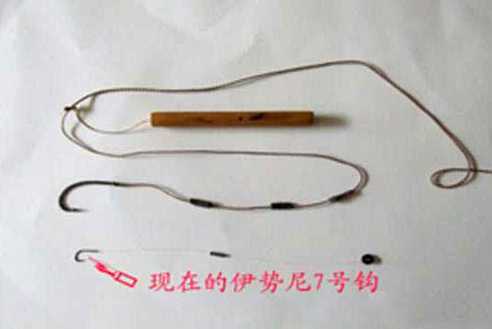 收藏过的钓鱼视频,几十年前的鱼竿钓鱼