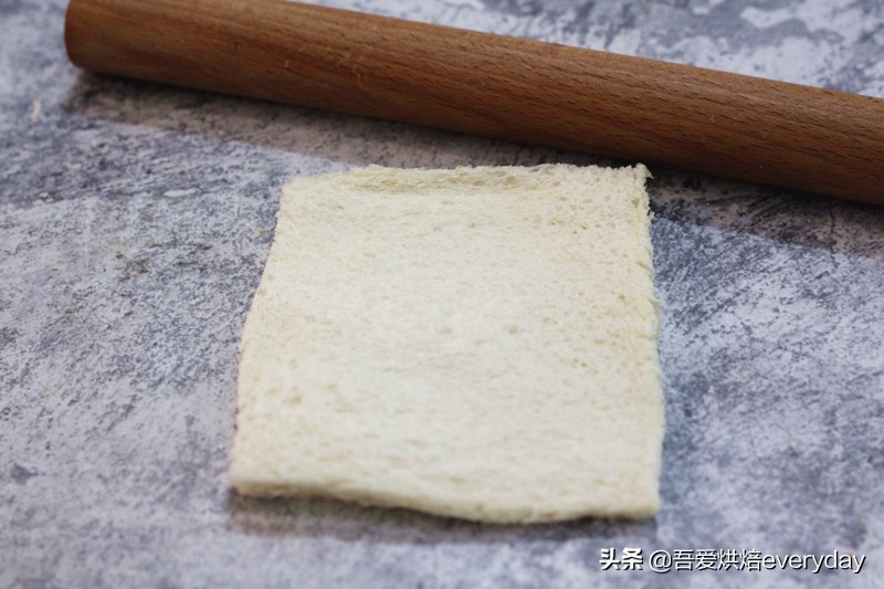 吃不完的吐司一定要试试这个做法,吃不完的吐司这样做酥脆又好吃