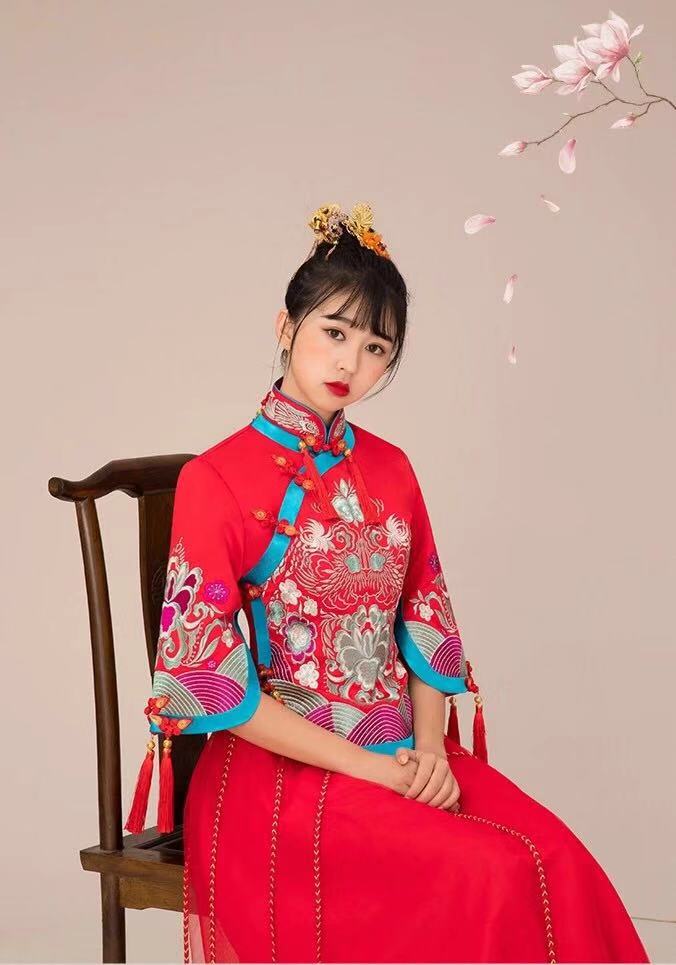 最适合穿中式嫁衣,新款秀禾服新娘礼服中式嫁衣