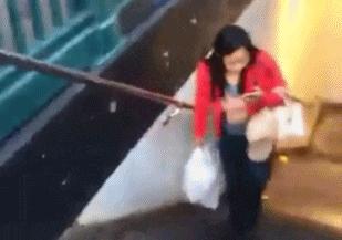 最新防割韭菜套路骗局揭秘,揭秘骗子那些割韭菜套路