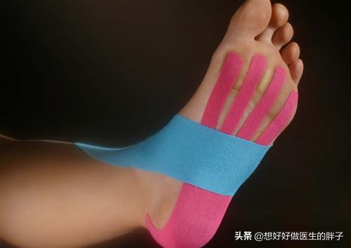 跑步脚后跟轻微疼痛可以继续跑么,时间久了不跑步突然跑步脚后跟疼