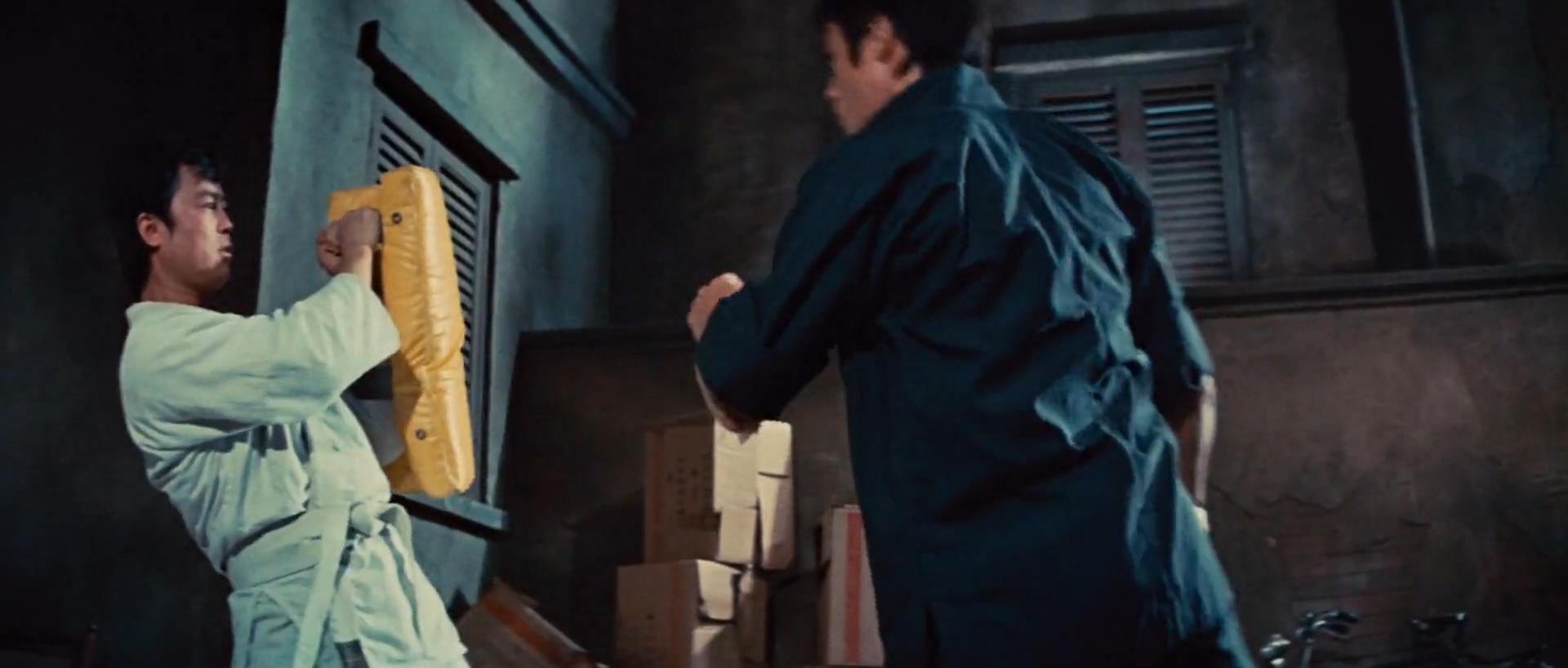 猛龙过江李小龙练直拳,截拳道李小龙猛龙过江