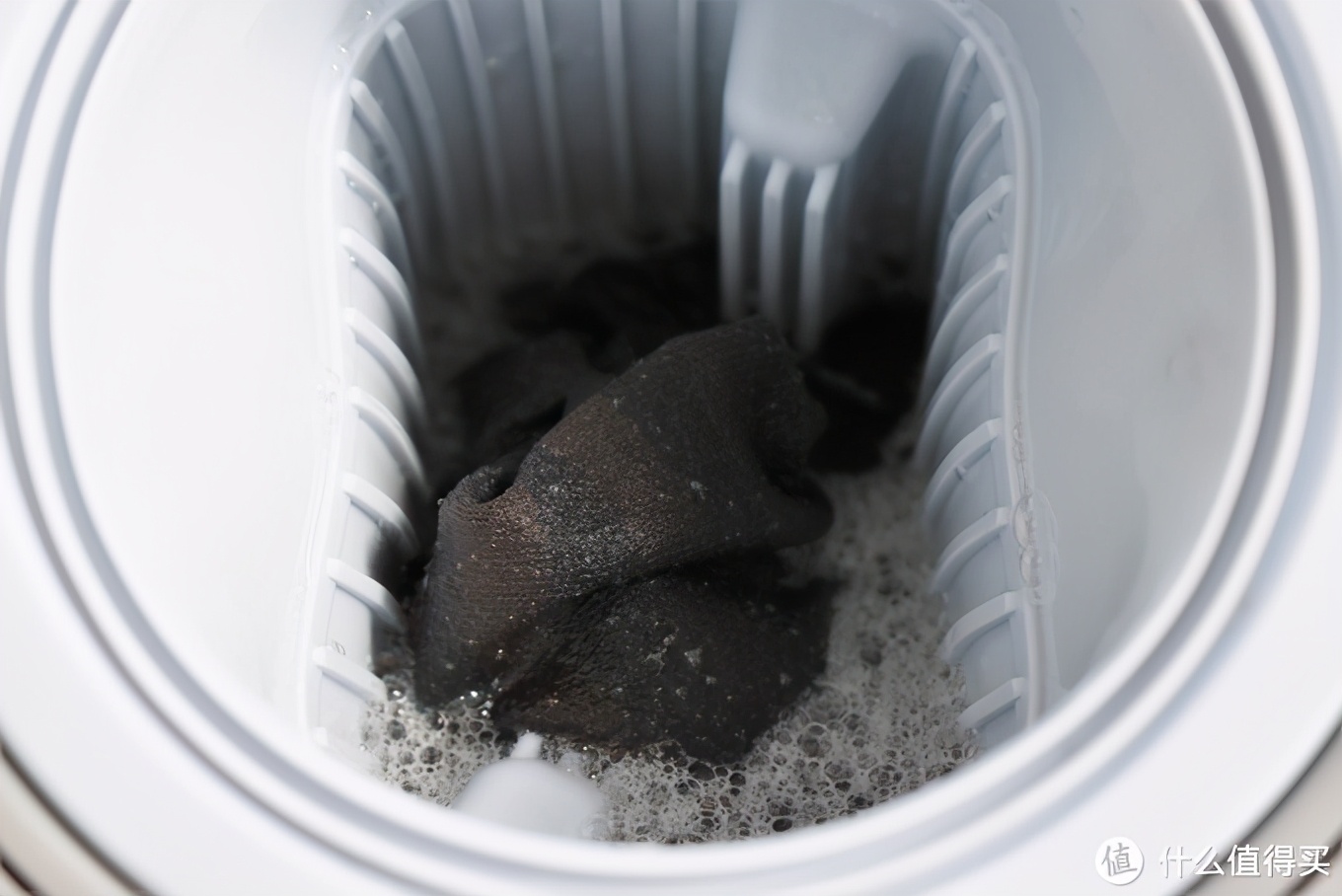 仿手搓洗、分袋洗护：觉飞内衣裤洗衣机，解决贴身衣物清洗难题