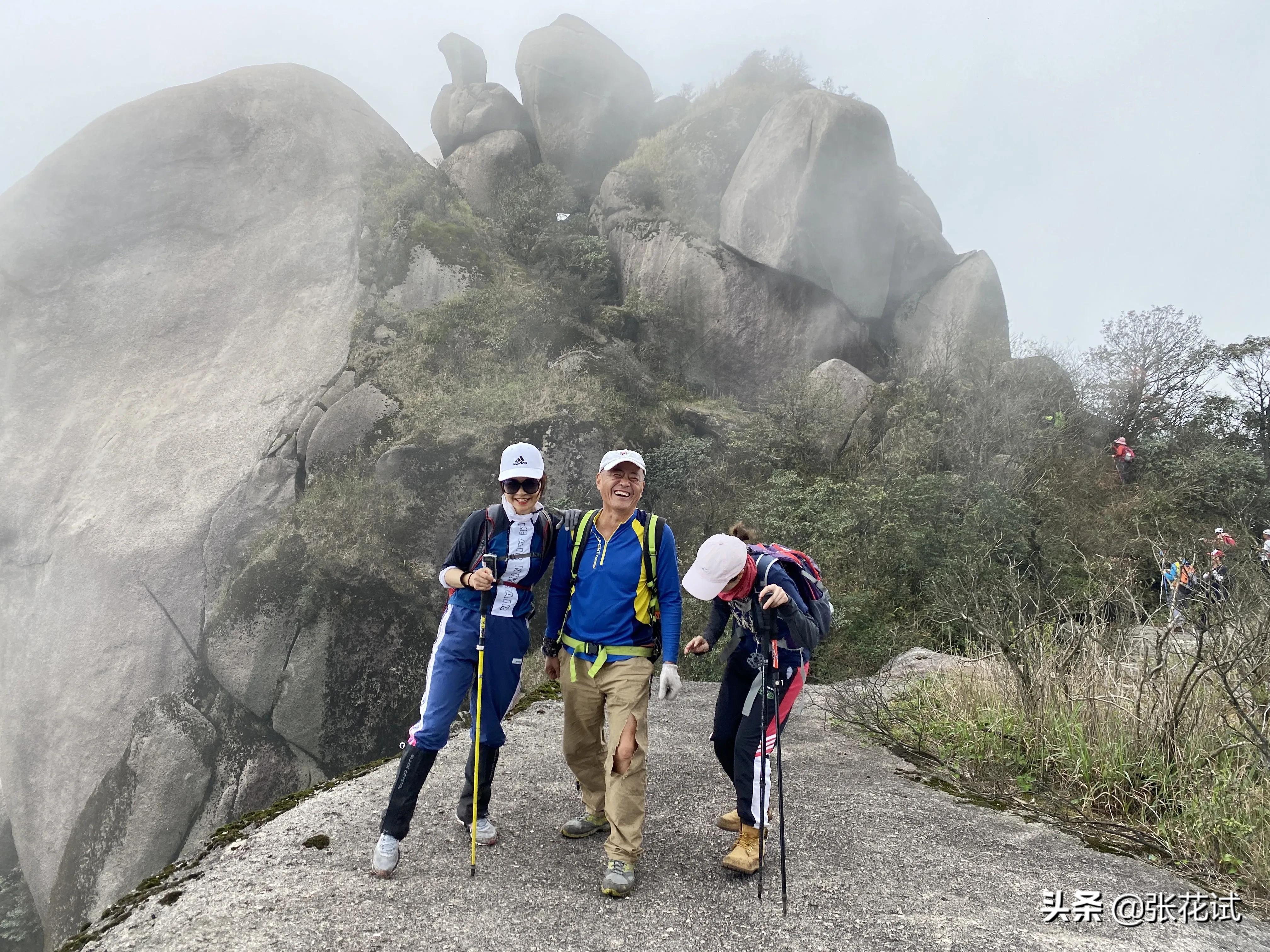 冷瓮顶航拍,冷瓮顶过山峰
