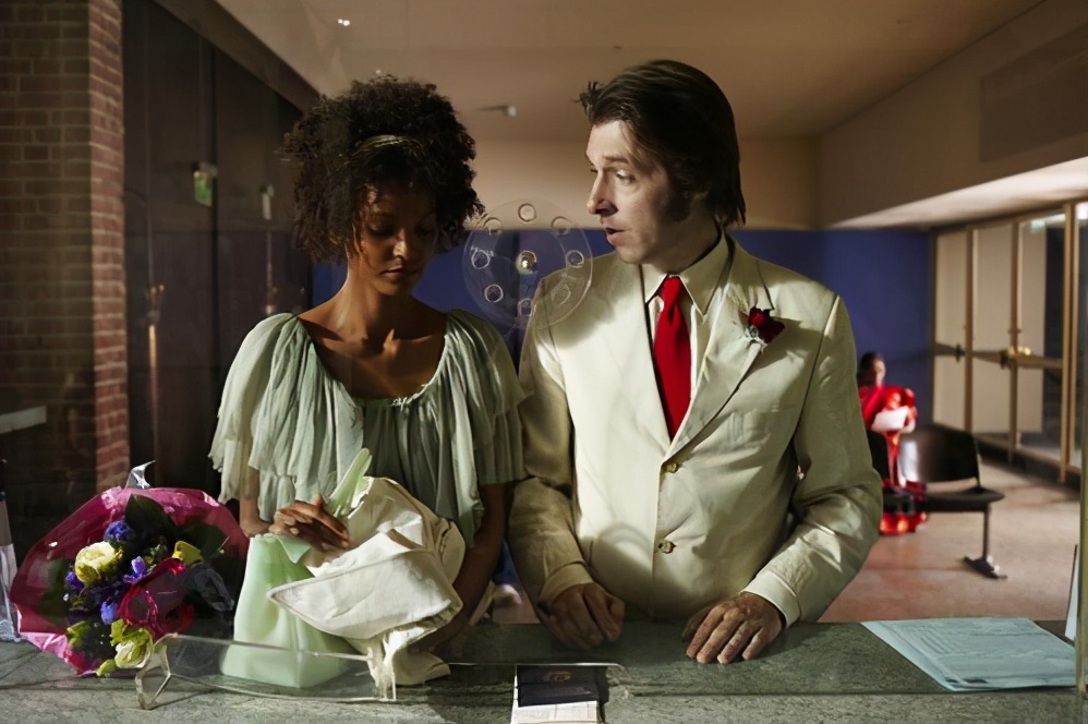 “割礼”惨无人寰的陋习，*害迫**着女性身体，震撼人心《沙漠之花》