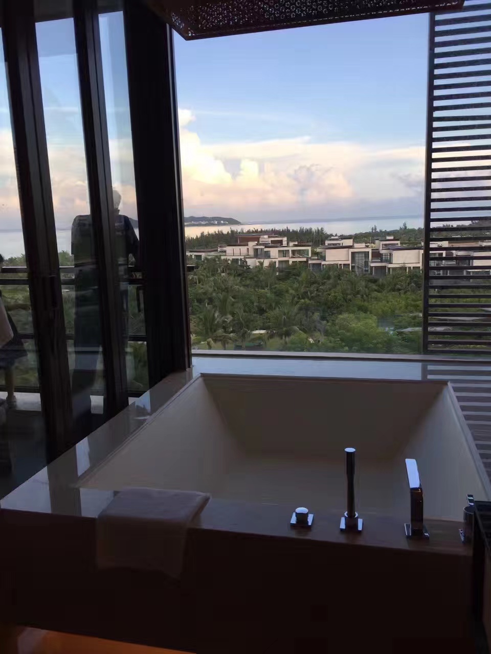 海棠湾便宜的亲子民宿,三亚海棠湾万丽度假酒店亲子