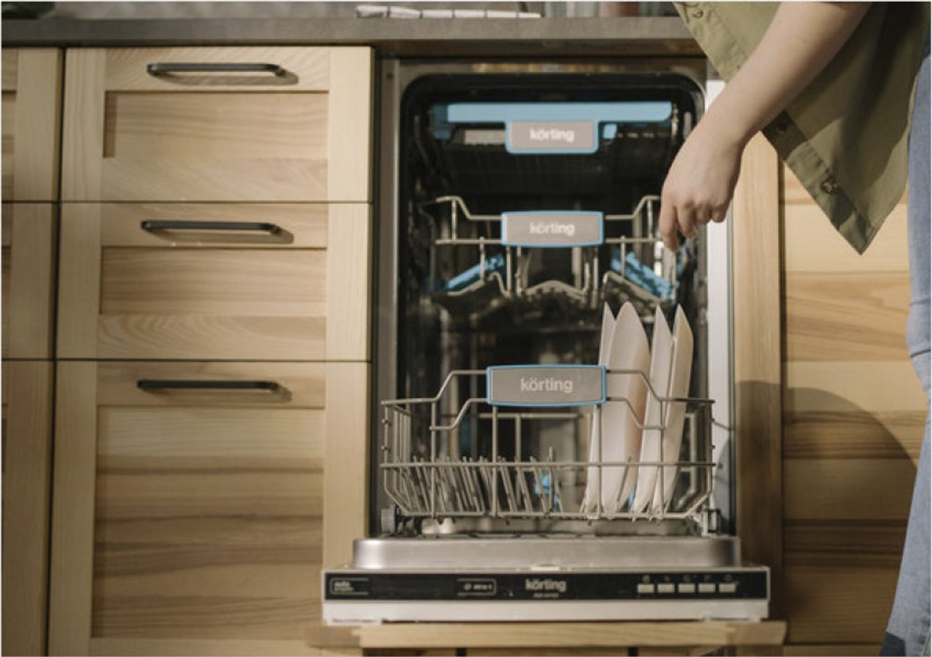 儿童食物饭盒胶圈暗藏致病菌，对孩子健康影响大，家长务必要牢记