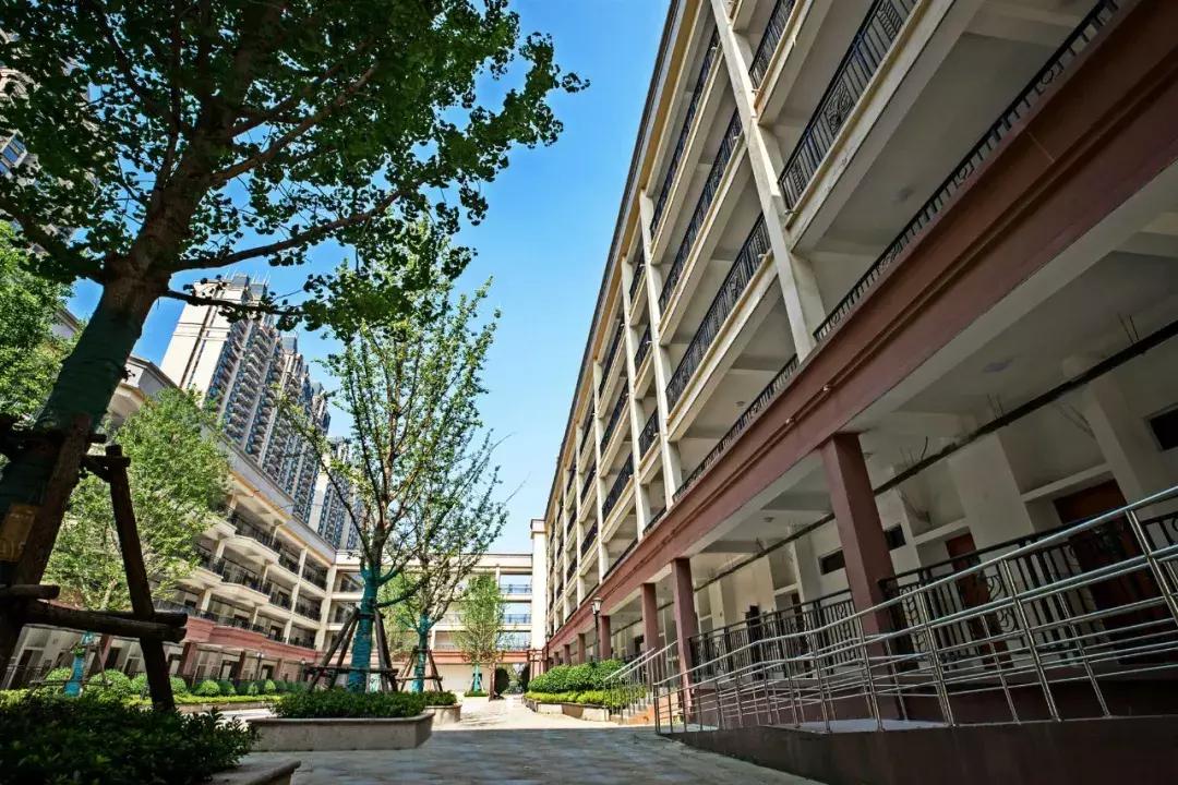 民生与恒大,民生恒大