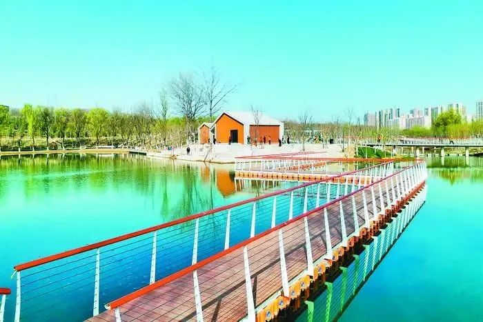 西安人气公园,西安有个很大的球场