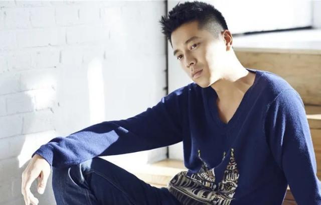 王雷求婚李小萌毕业典礼完整版,王雷结过几次婚图文