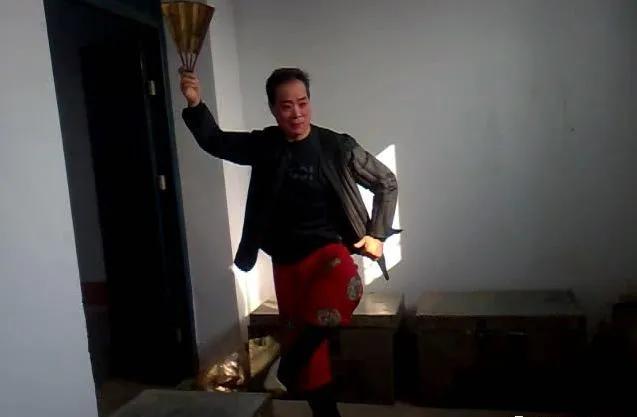 当年村口捡的弃子，竟是如今的豫东红脸王刘忠河