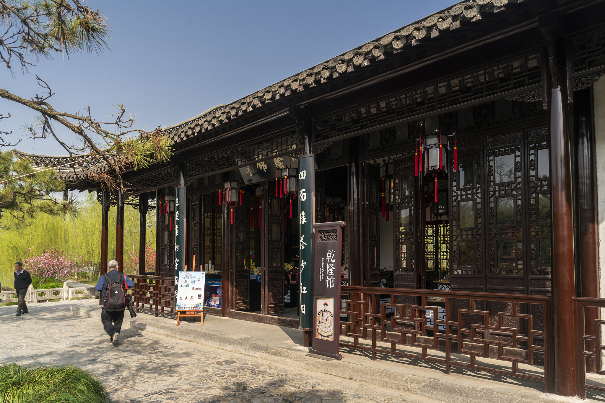 春风十里扬州路烟花三月瘦西湖,扬州三月瘦西湖