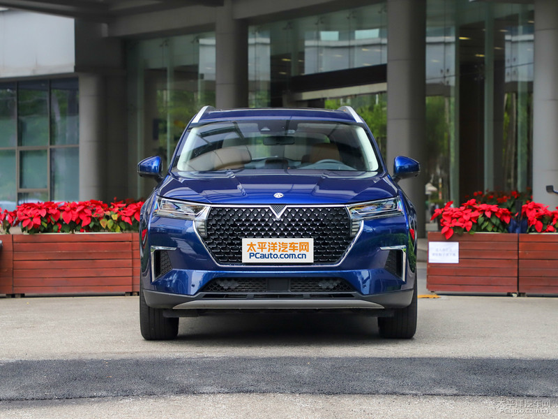 奥迪新a4l2023款,奥迪a3和小鹏p7哪个好