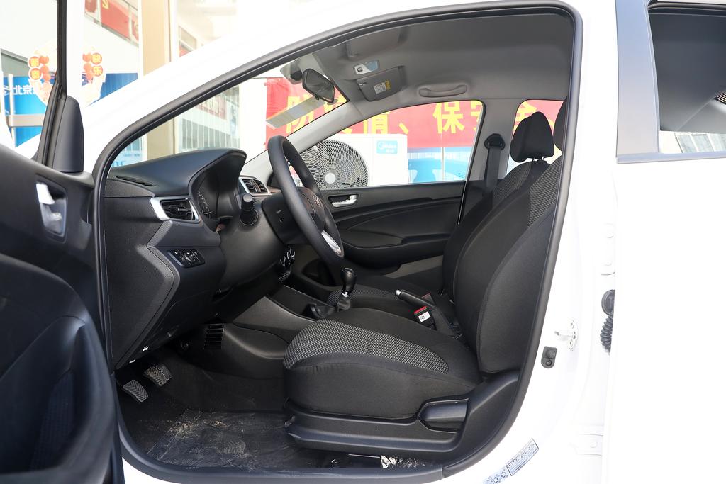 18款瑞纳手动挡车的优缺点,8万公里手动挡瑞纳