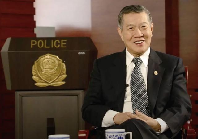 美国一家三口被杀灭门案,美国一家三口灭门案真实事件