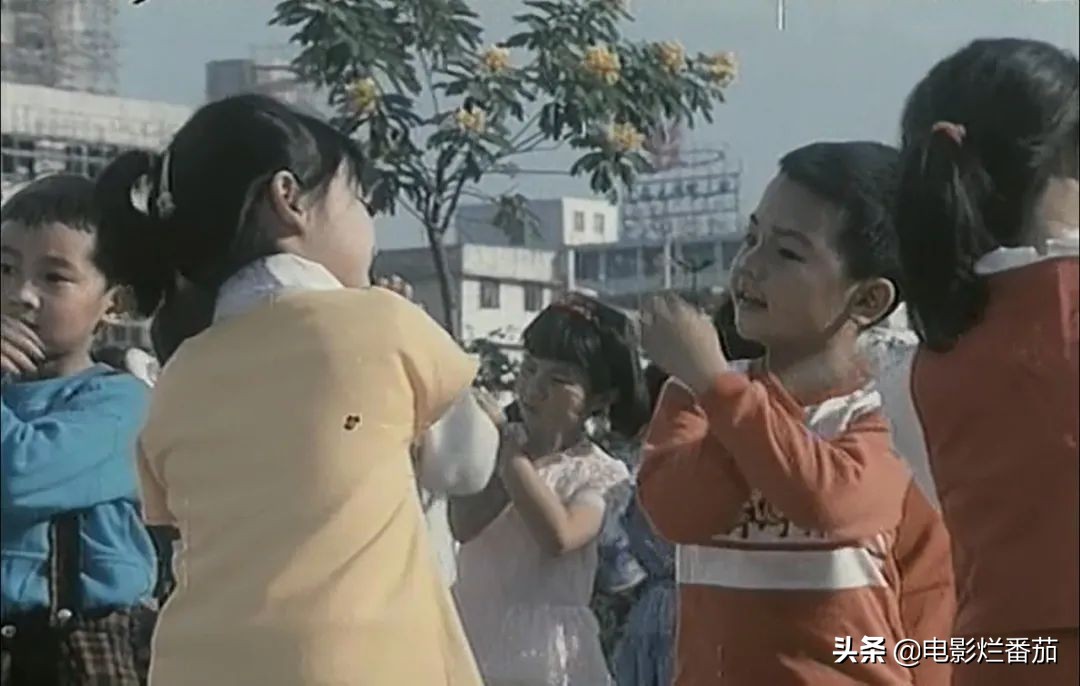 男孩出生就有记忆电影,男孩出生就带电电影