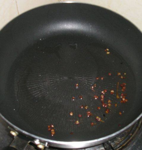 饭店里的孔雀开屏鱼都是怎么做的,开屏孔雀鱼家常做法