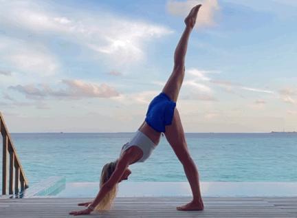 人老腿先衰锻炼方法,经络瑜伽每天必练10个动作中老年