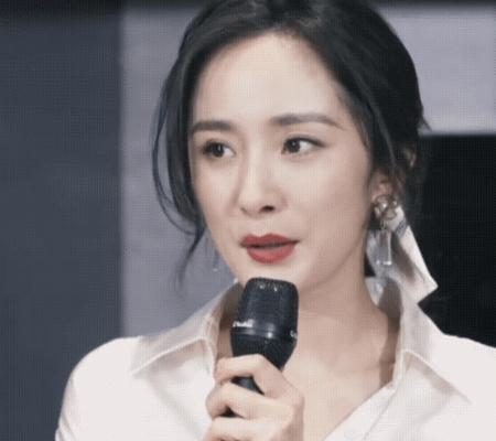 杨幂直播状态被赞,杨幂开启自黑模式