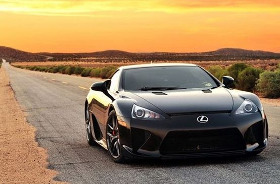 坐拥好几十辆豪车,坐拥千万豪宅是种什么体验