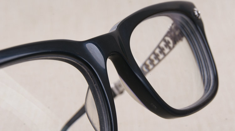 眼镜坏了可以用啥胶粘,眼镜坏了用什么胶粘最好