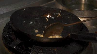 不粘锅骗人视频,不粘锅欺骗消费者