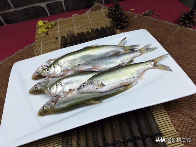 淡水鱼去腥最好方法,淡水鱼怎么腌不腥